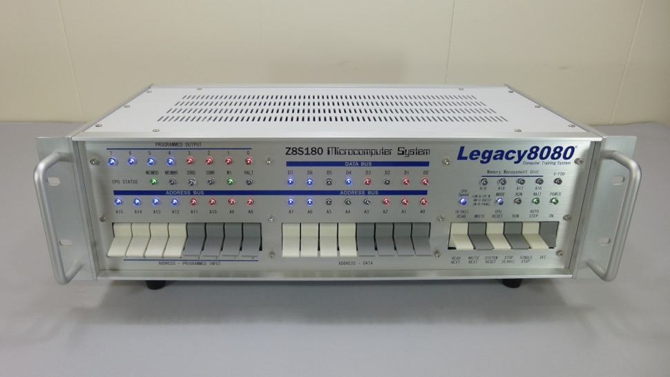 「ライトグレー」色の天板を実装したLegacy8080エンタープライズモデル
